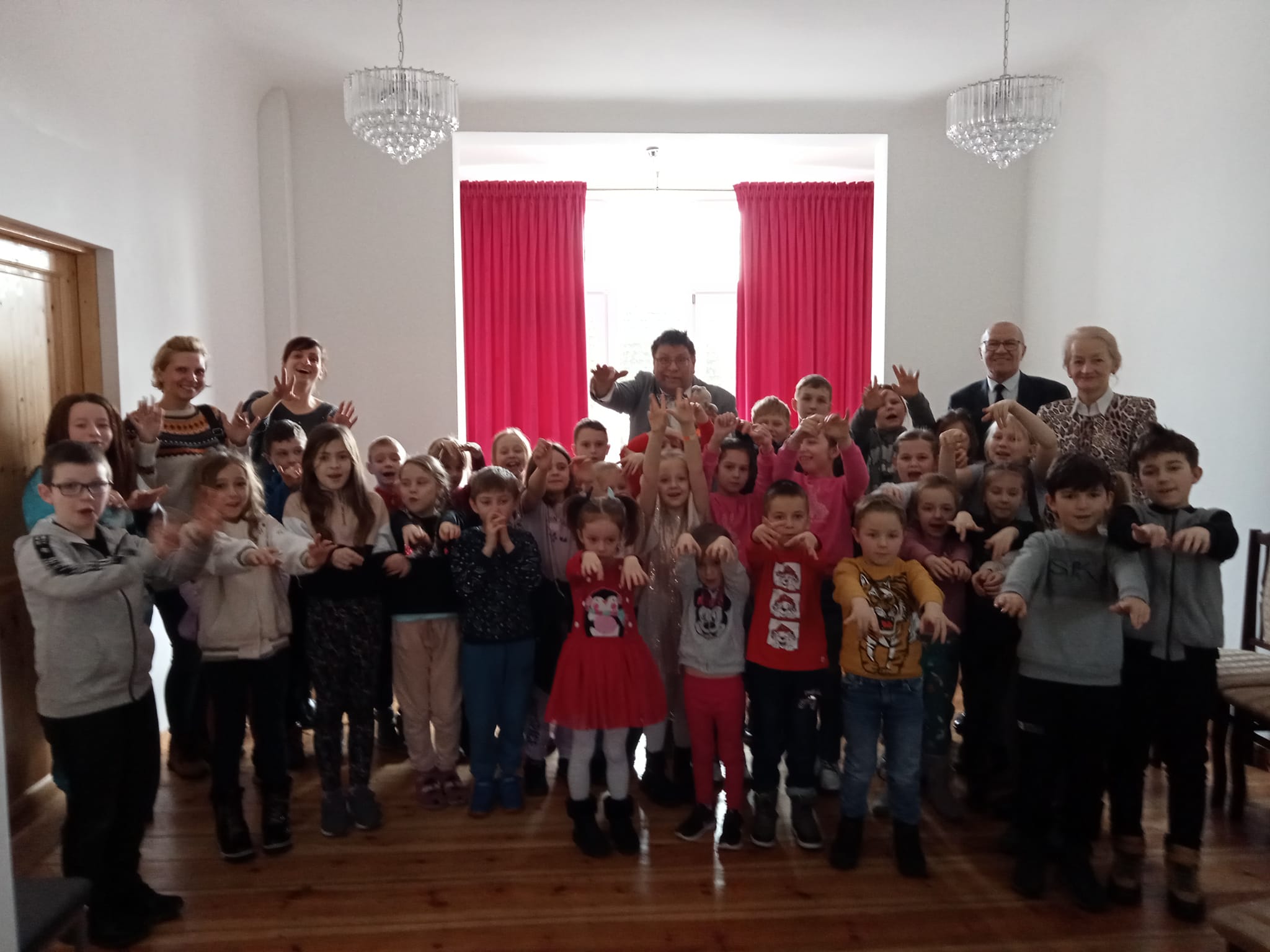 332934140_224847506647997_2313040445459461202_n